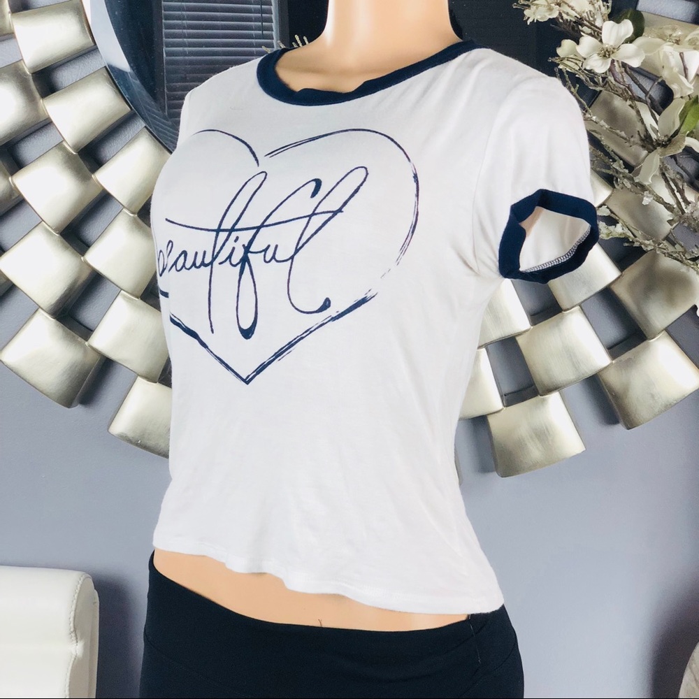💙 Beautiful Heart Crop Top Tee 💙 - Picture 3 of 6